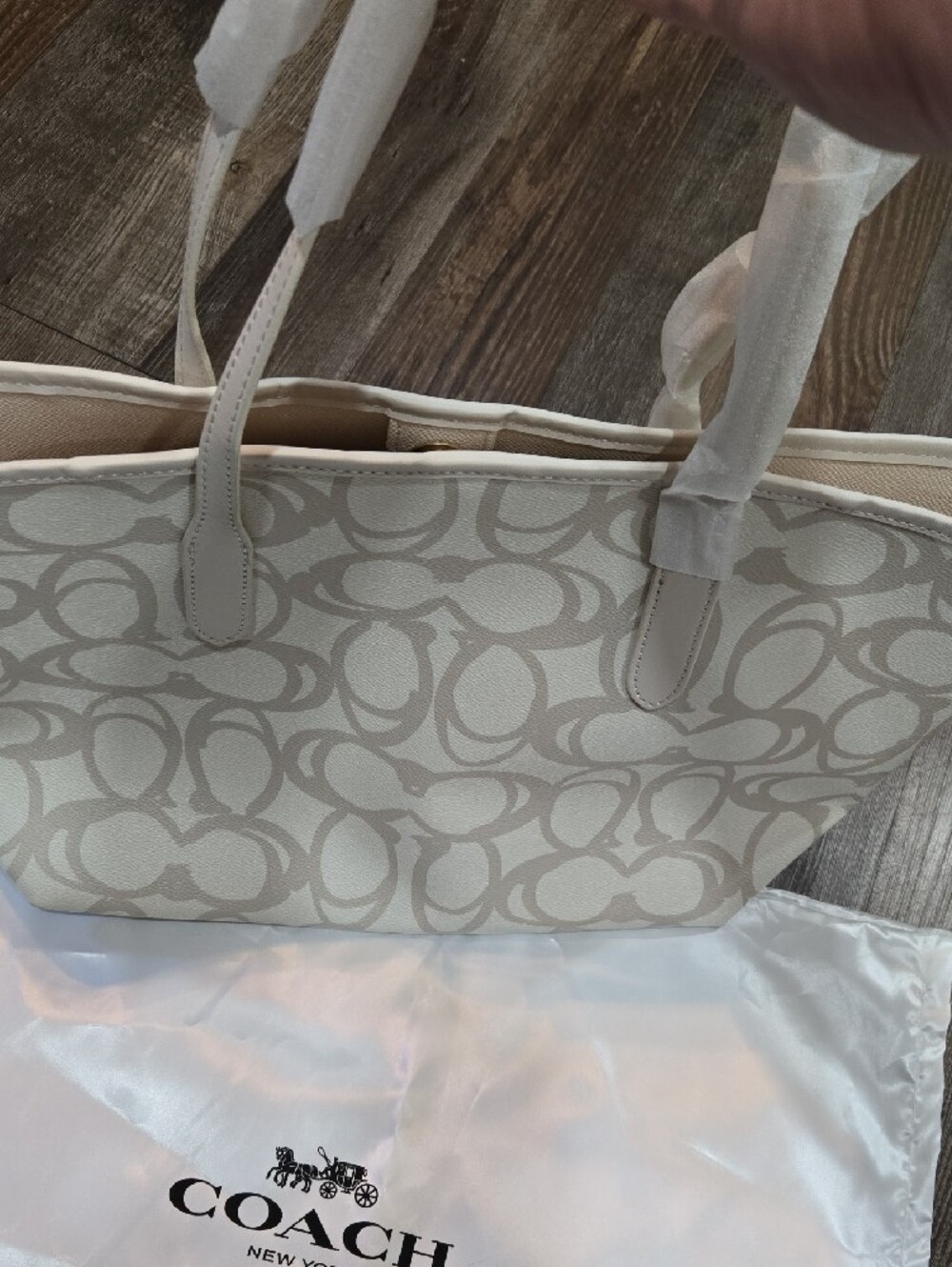 Coach Beige and Cream Signature Tote - Picture 6 of 6